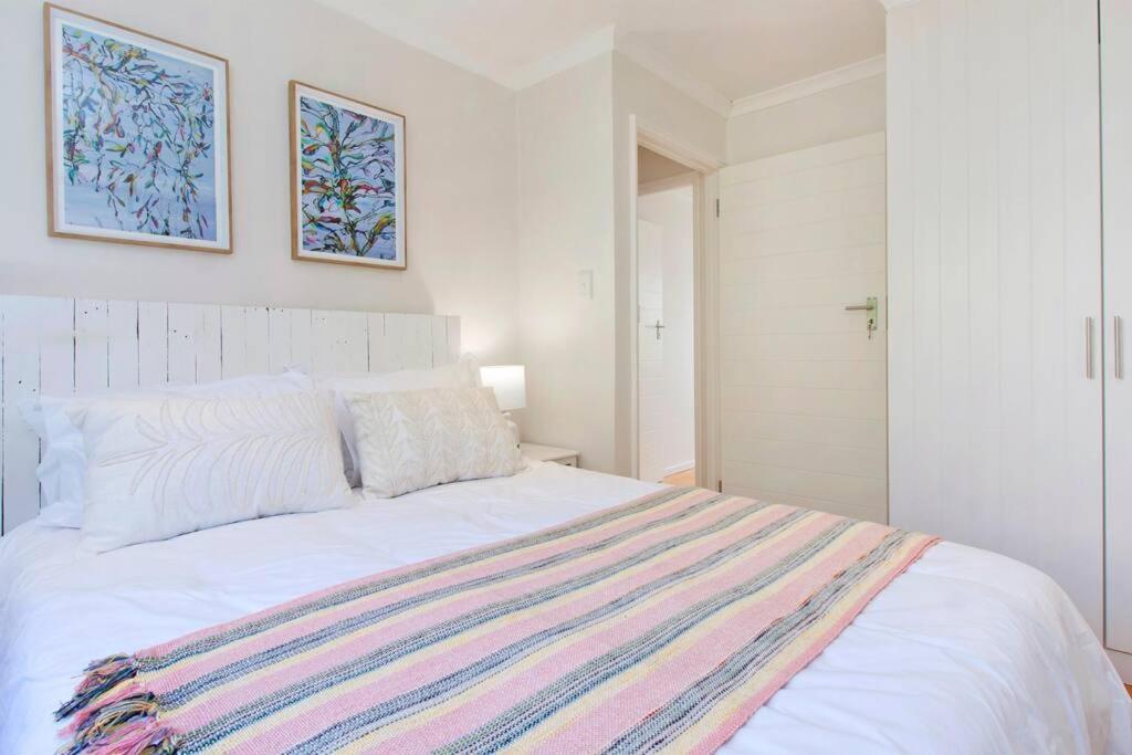 Holiday home Sea Fever Cottage, Tranquil Cape Town
