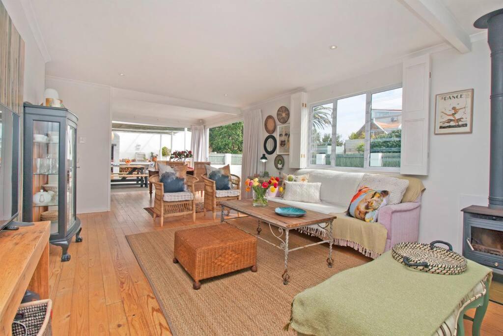 Sea Fever Cottage, Tranquil * Cape Town