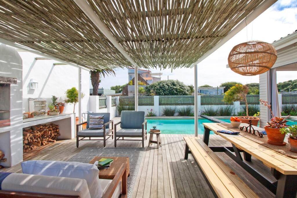 Holiday home Sea Fever Cottage, Tranquil Cape Town