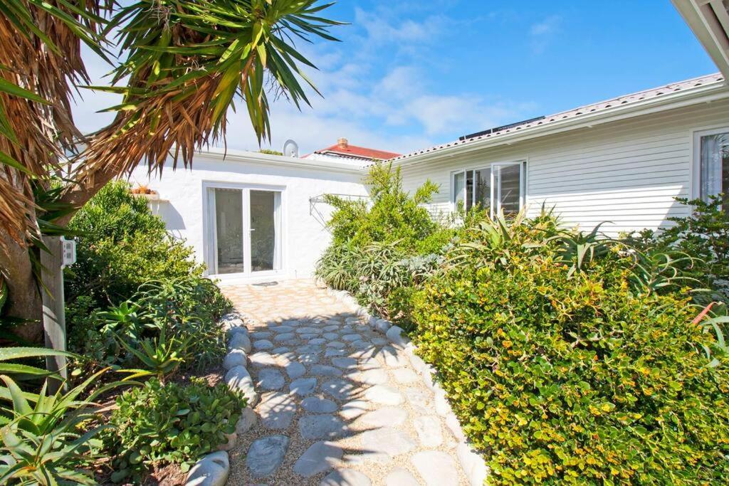 Holiday home Sea Fever Cottage, Tranquil Cape Town