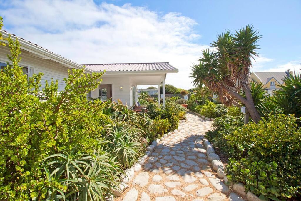 Sea Fever Cottage, Tranquil Holiday home