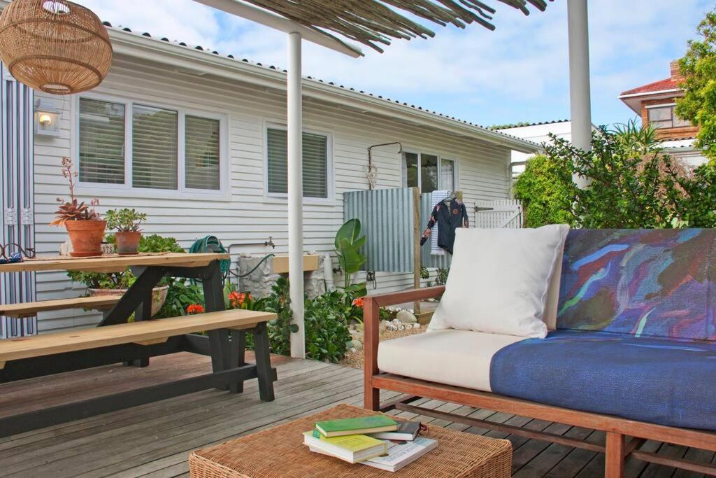 Holiday home Sea Fever Cottage, Tranquil